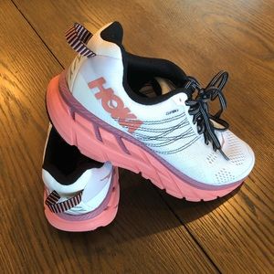 Hoka Clifton 6 running shoes